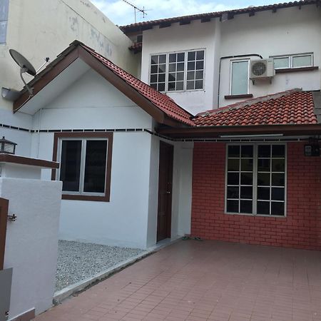 Rb Double Storey Bandar Tasik Selatan Homestay Kuala Lumpur Eksteriør billede